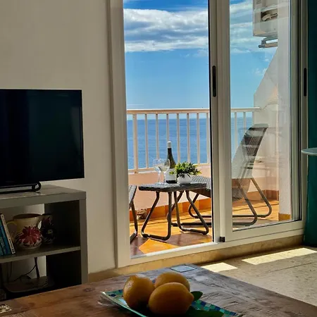 Apartment Charming Sea Front 3 Bedroom - Incredible Views! L'Ametlla de Mar