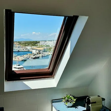 Charming Sea Front 3 Bedroom - Incredible Views! L'Ametlla de Mar